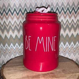 2019 Rae Dunn Valentine’s Be Mine Red Canister
